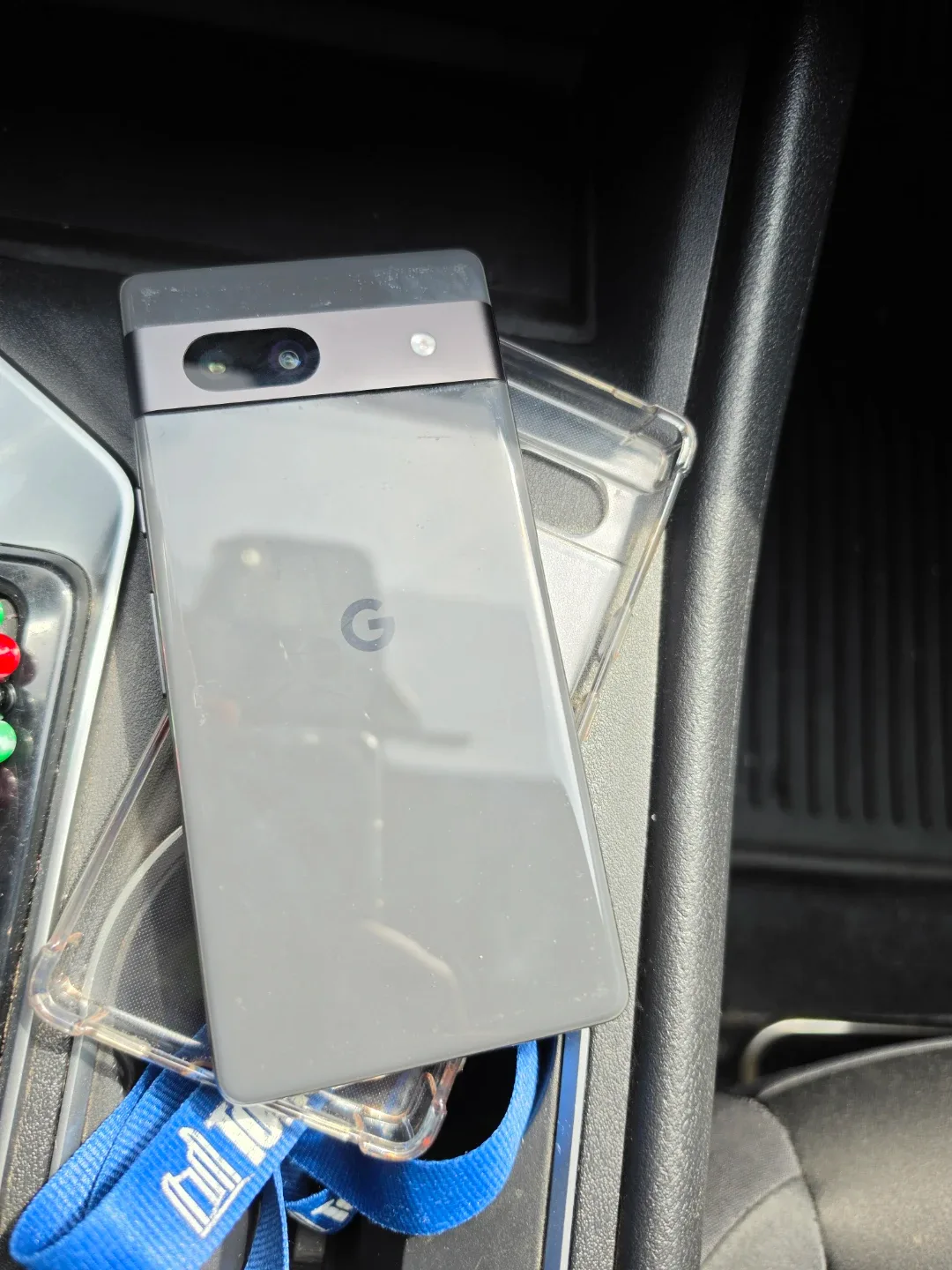 Google Pixel 7a - photo 2