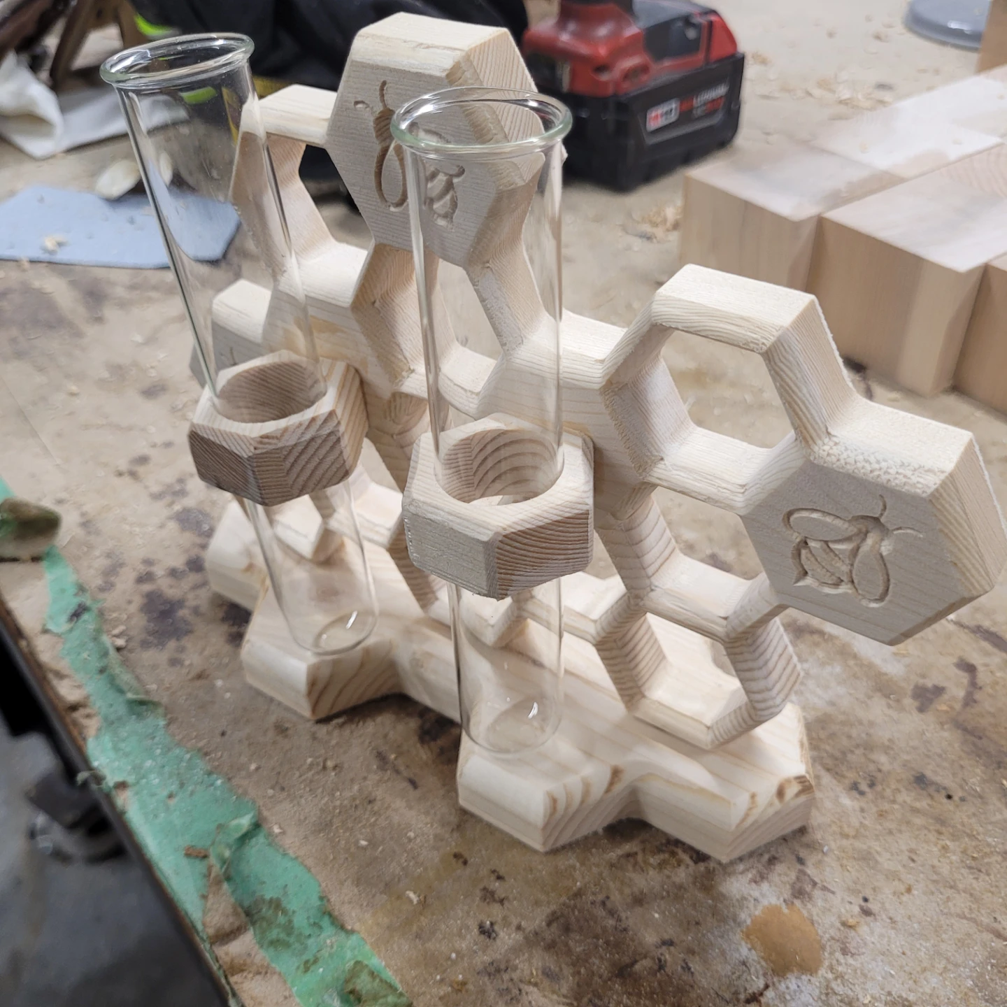 Wooden Honeycomb propagation with Bees - photo 4