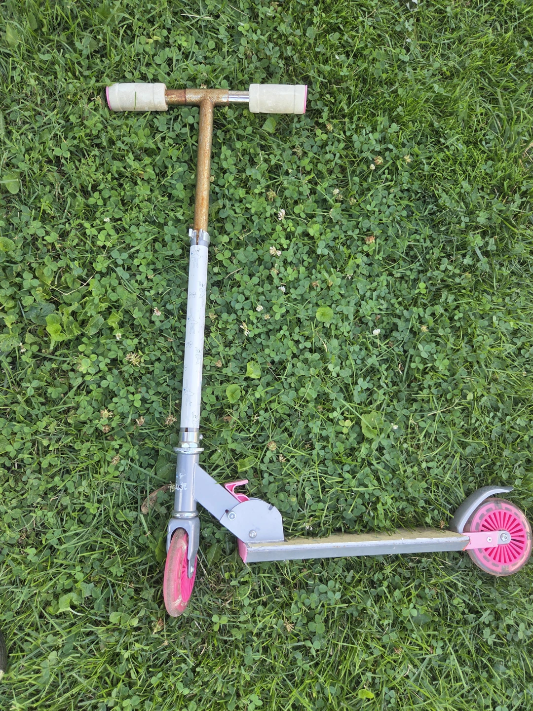 CHILD SCOOTER