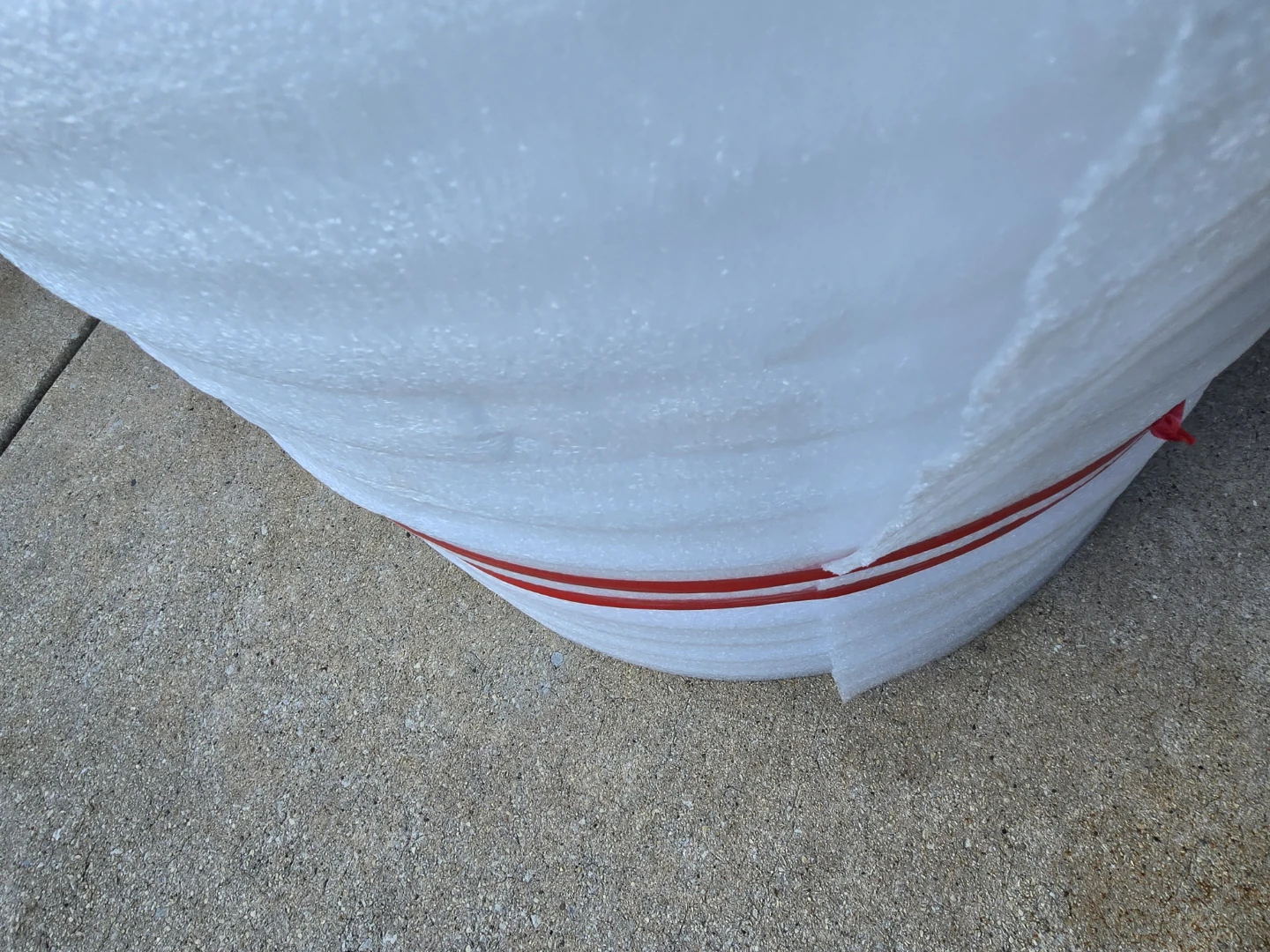 📦 Large Packing Foam Roll – Great for Moving & Shipping - photo 4