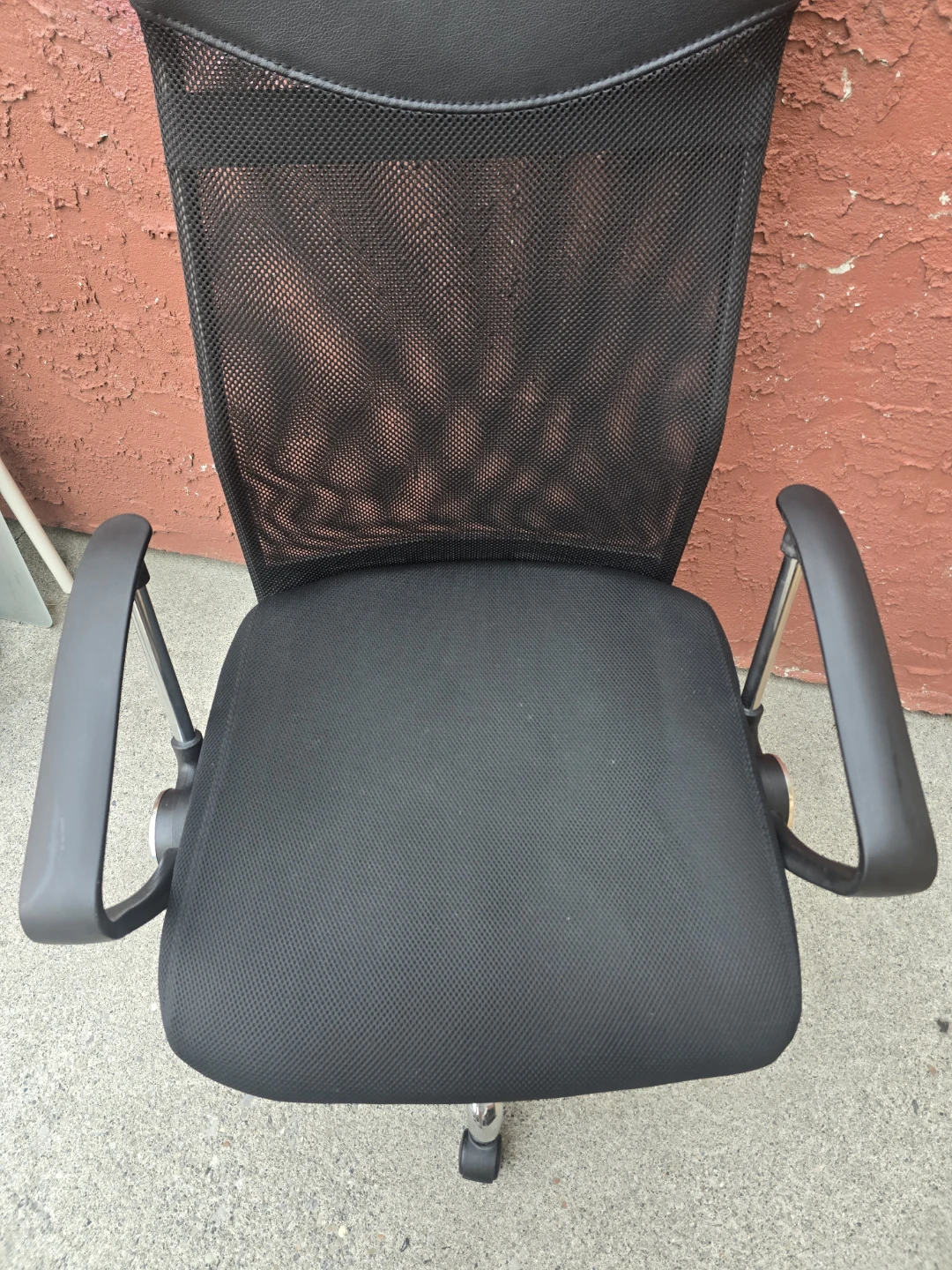 office chair - photo 5