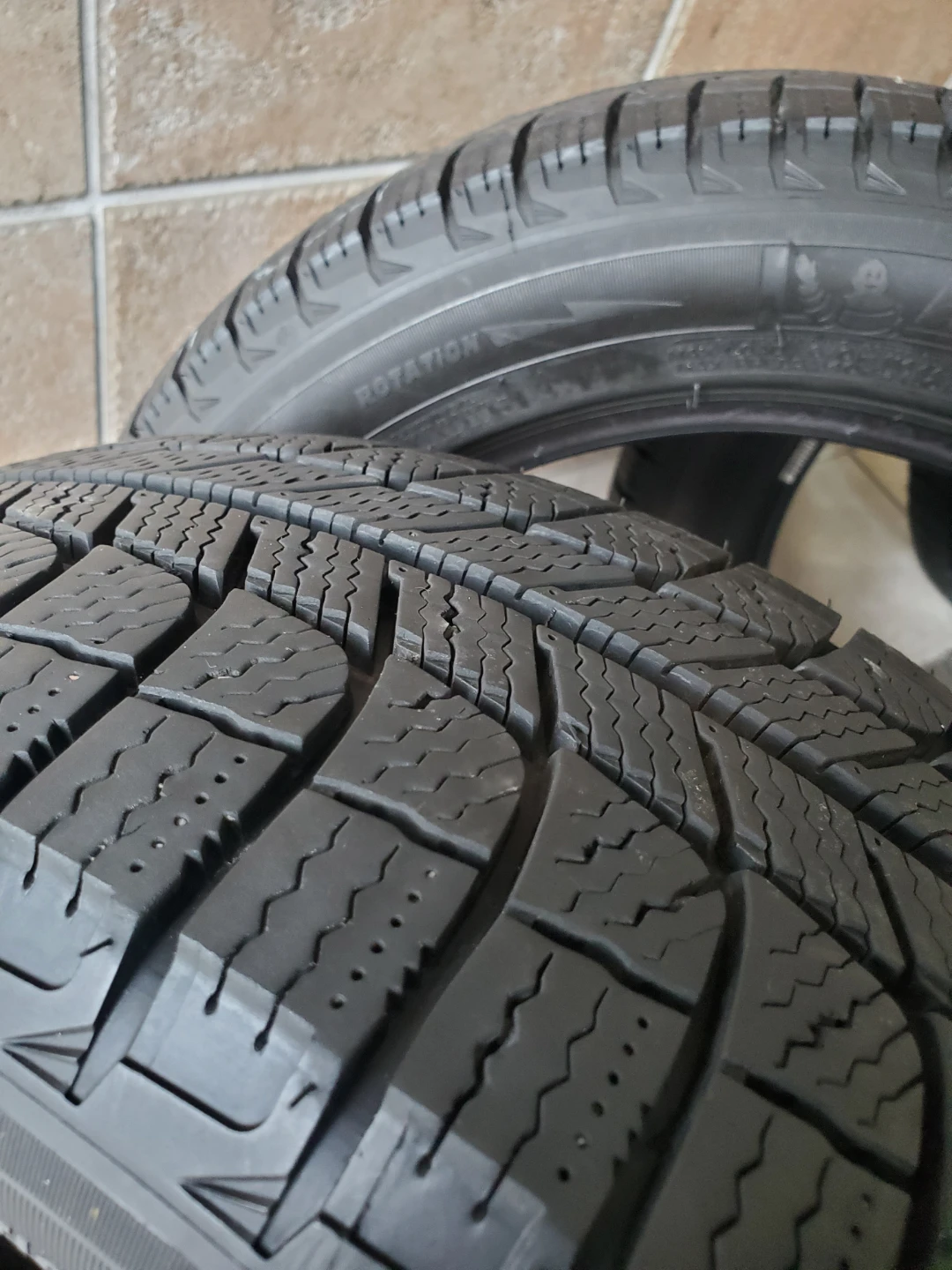 Michelin X-ice Xi3 Winter Tires (205/55R/16) (Set of 4 tires)