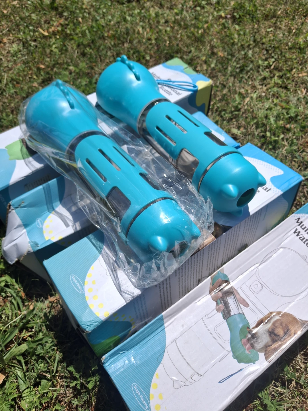 Pet Water Bottle & food dispenser - photo 2