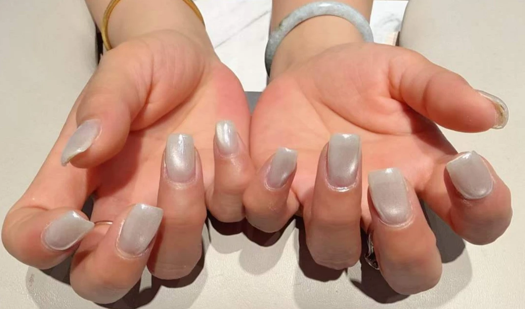 French Tip & Cat Eye Nails - photo 2