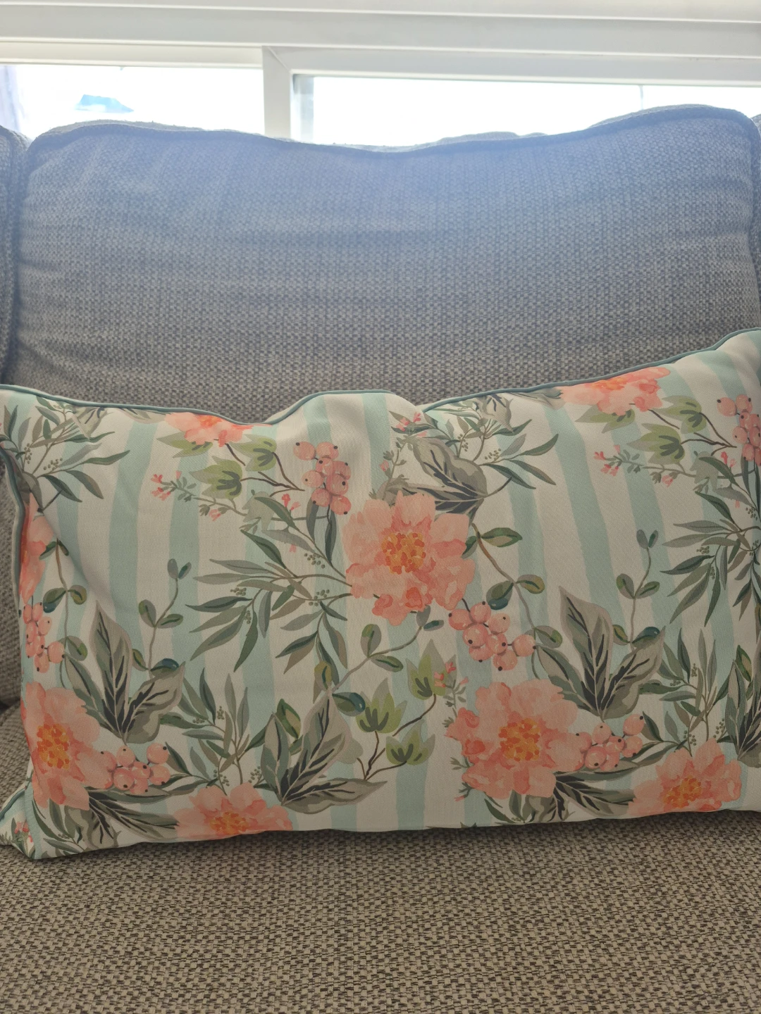 Decorative Accent Pillow - Floral Pattern - photo 2