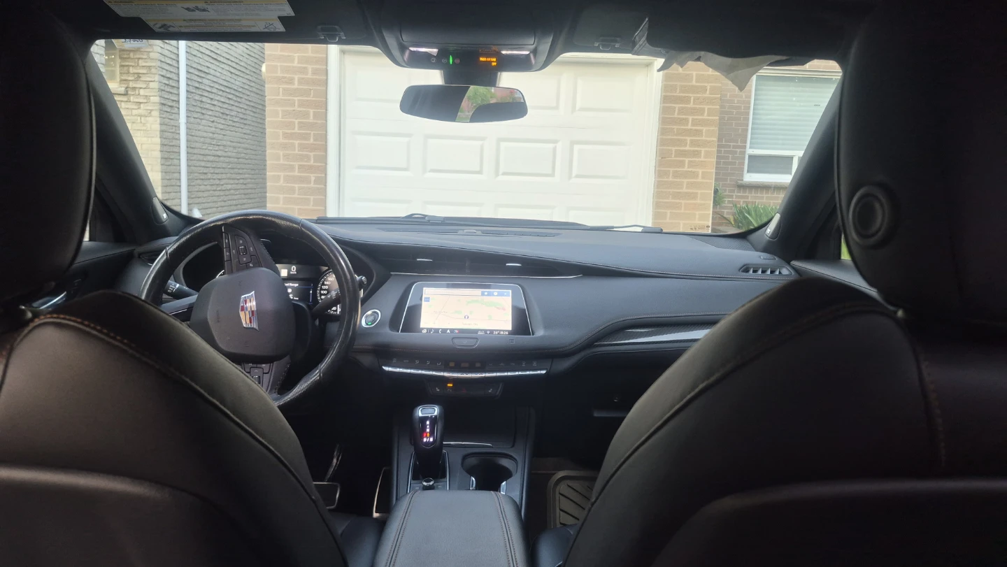 A brand-new look luxury Cadillac XT4 Sport AWD (SUV) - photo 4