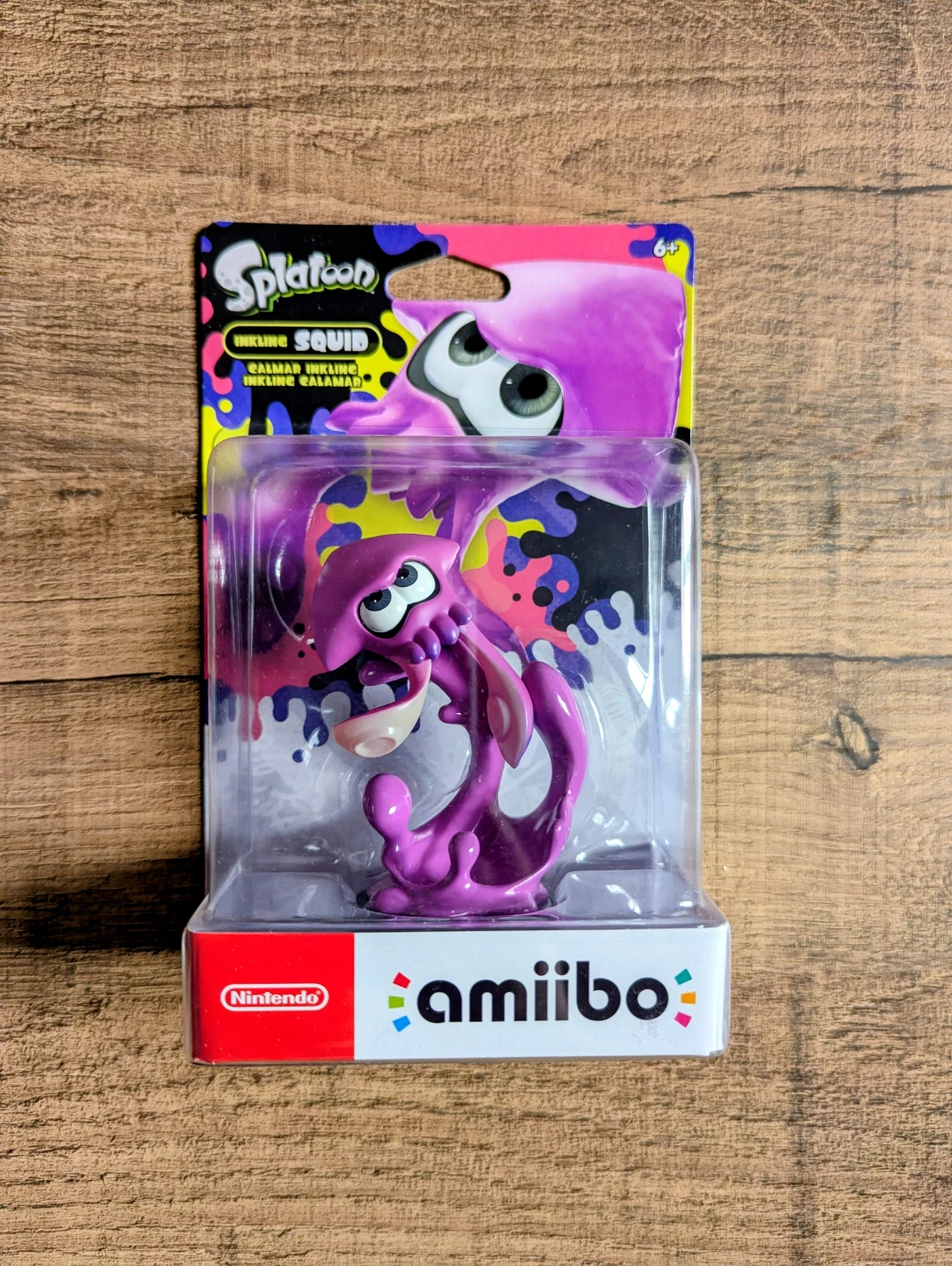 Inkling squid (neon purple) amiibo