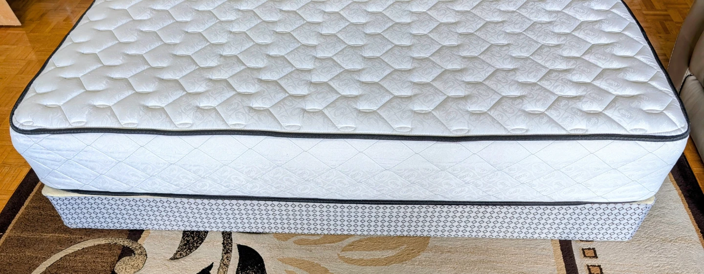 Sealy Posturepedic twin size Mattress - photo 2
