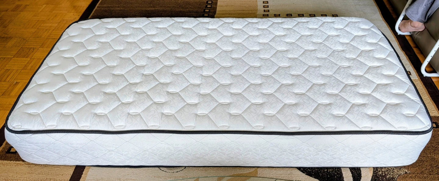 Sealy Posturepedic twin size Mattress - photo 3