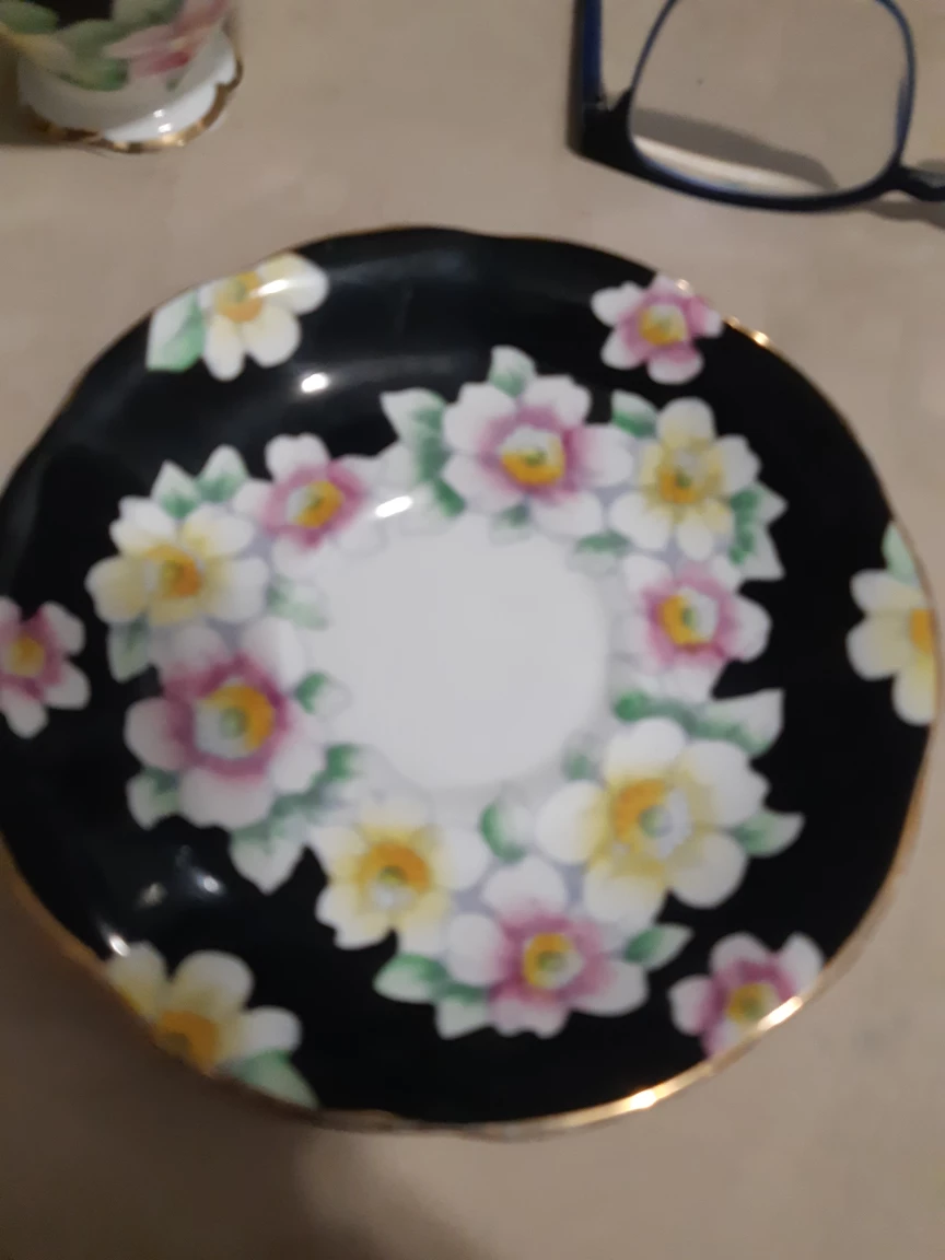 Royal Albert Crown China Teacup and Saucer Set - photo 5