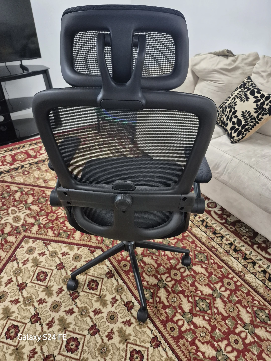 Black Ergonomic Mesh Office Chair with Headrest - photo 3
