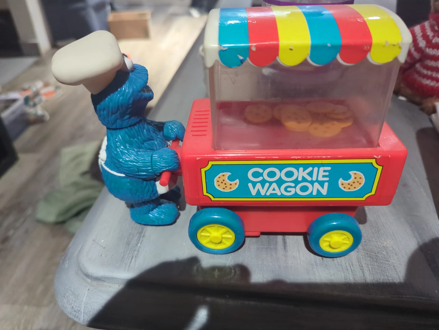 Sesame Street Cookie Monster Cookie Wagon Toy