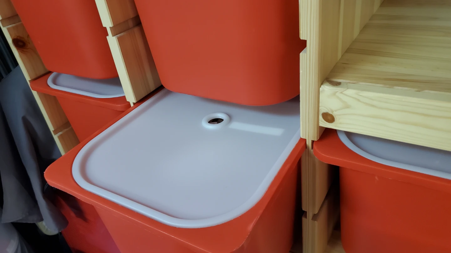 IKEA Pine Wood Storage Unit with 6 Red Bins - photo 2