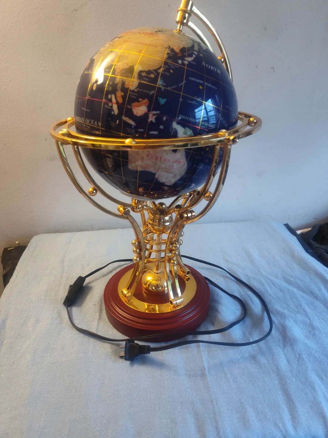 Illuminated Globe Decor