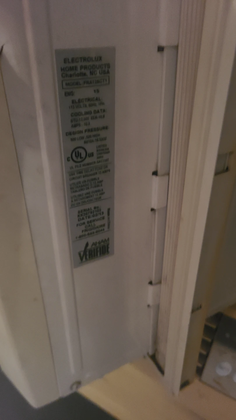 12000 BTU Frigidaire Air Conditioner - photo 3