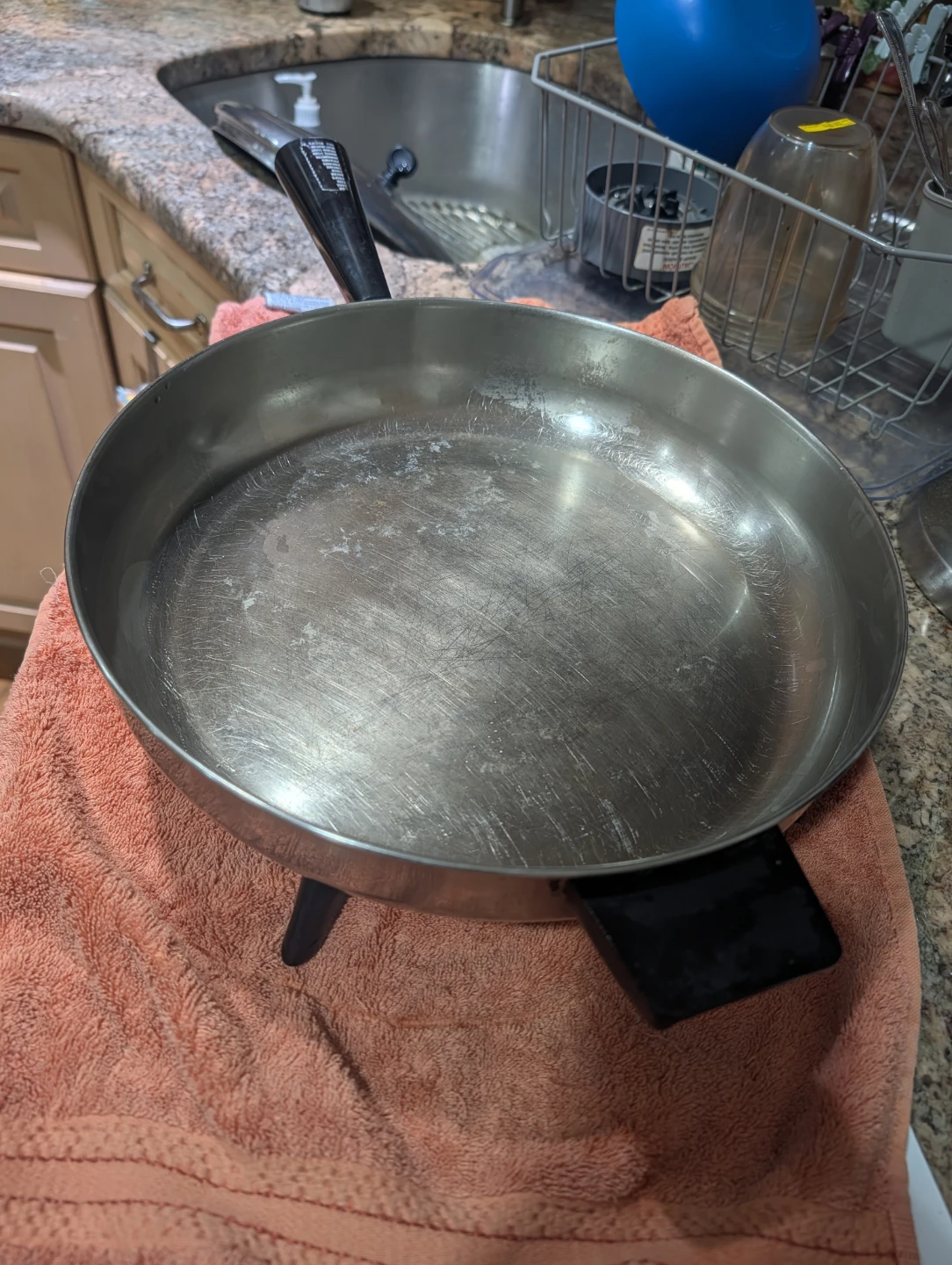 Farberware Electric Skillet with Lid