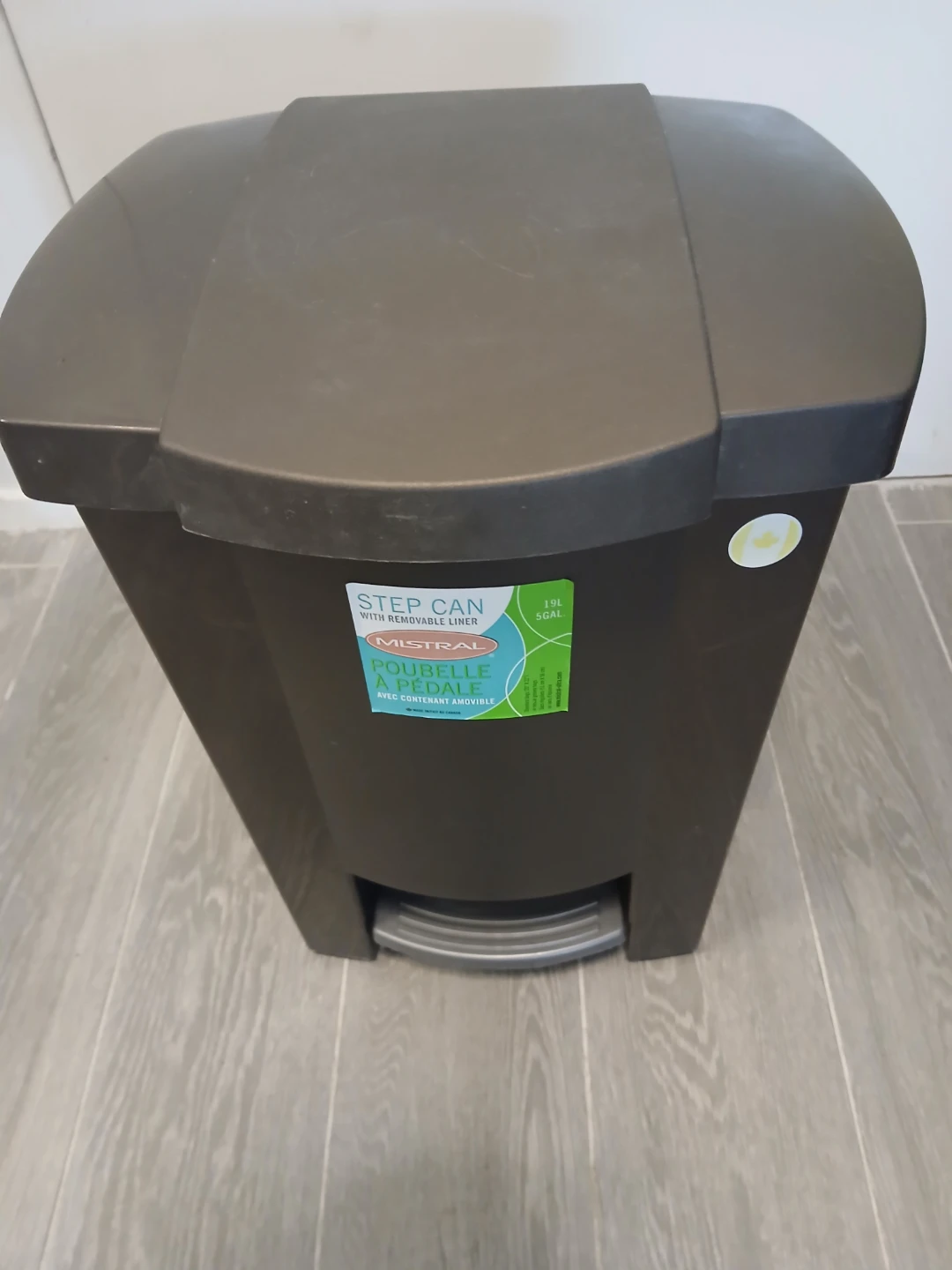 Mistral Step Can Trash Can w/ Removable Liner.