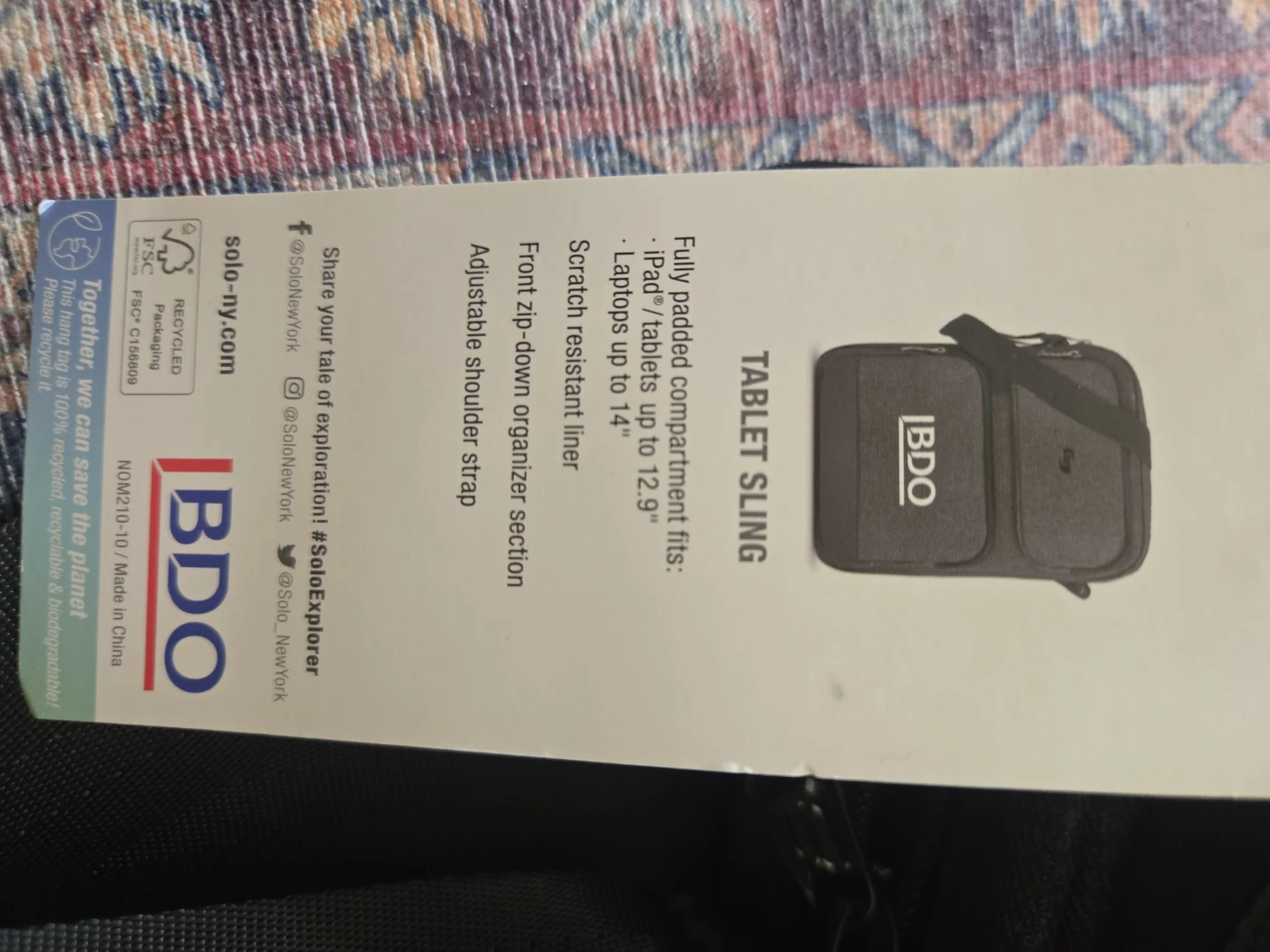 New Solo New York Tablet Sling Bag With Tags - photo 2