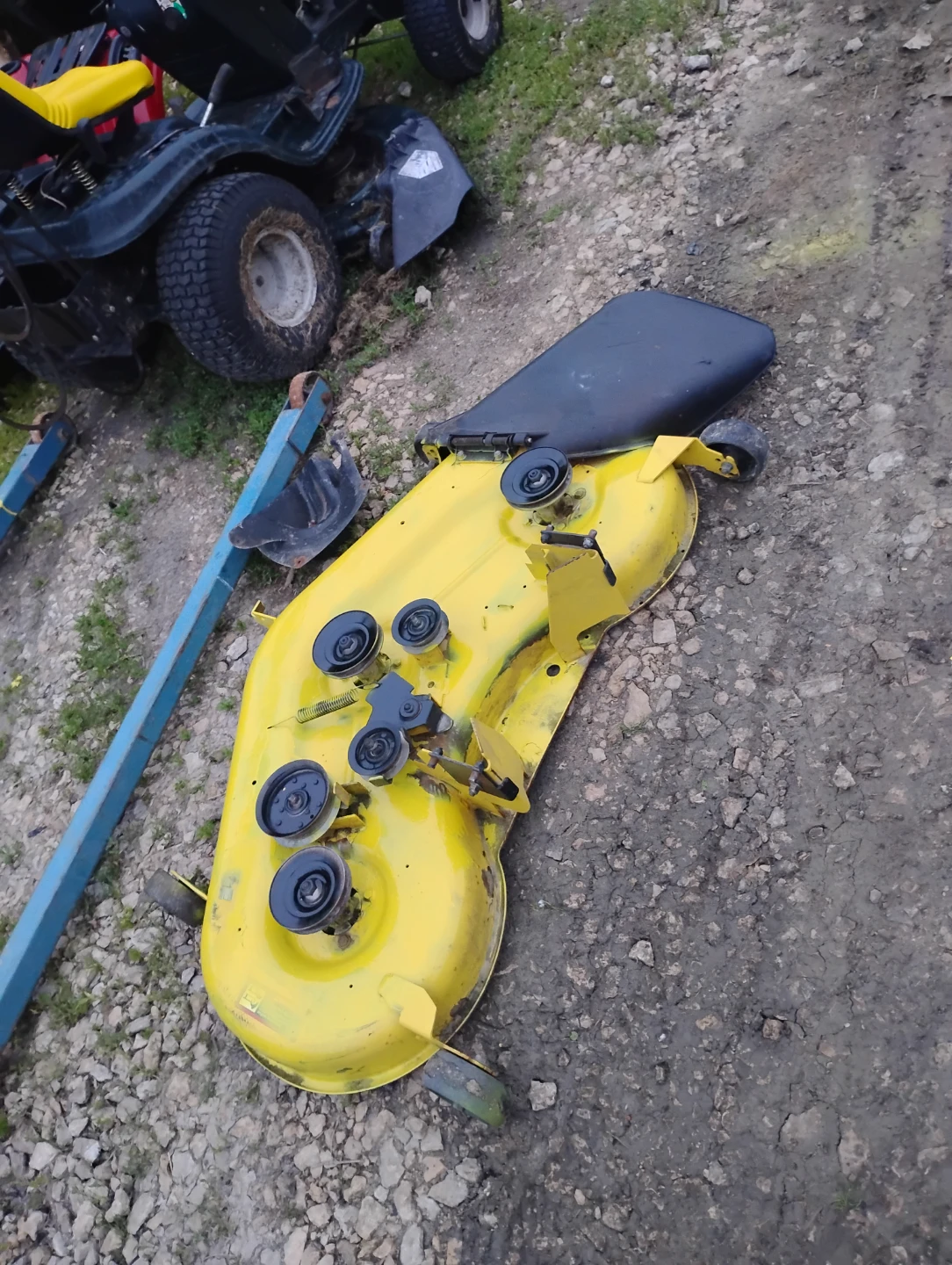 John deer cutting deck 48 inch - photo 2