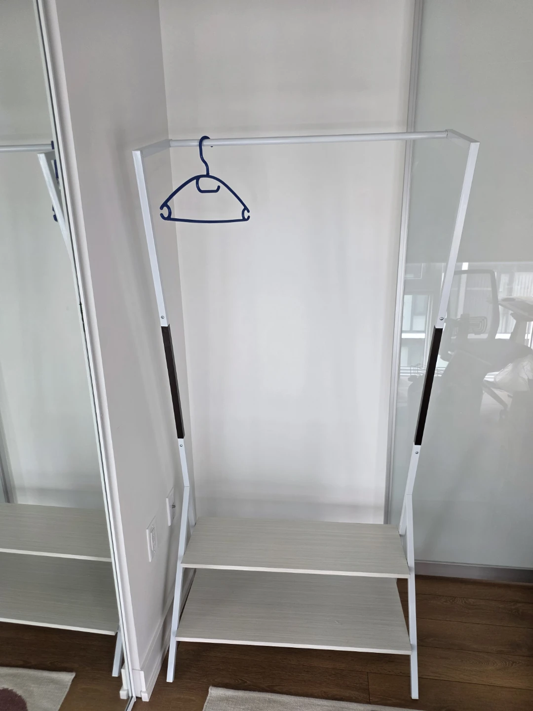 Garment Rack with 2-Tier Shelves