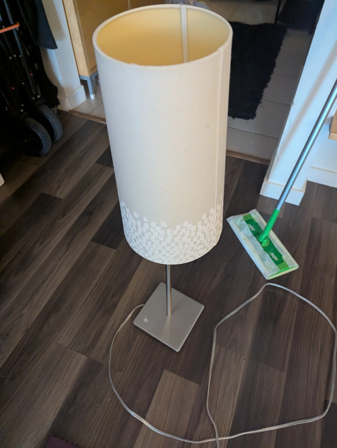 Cylindrical Table Lamp