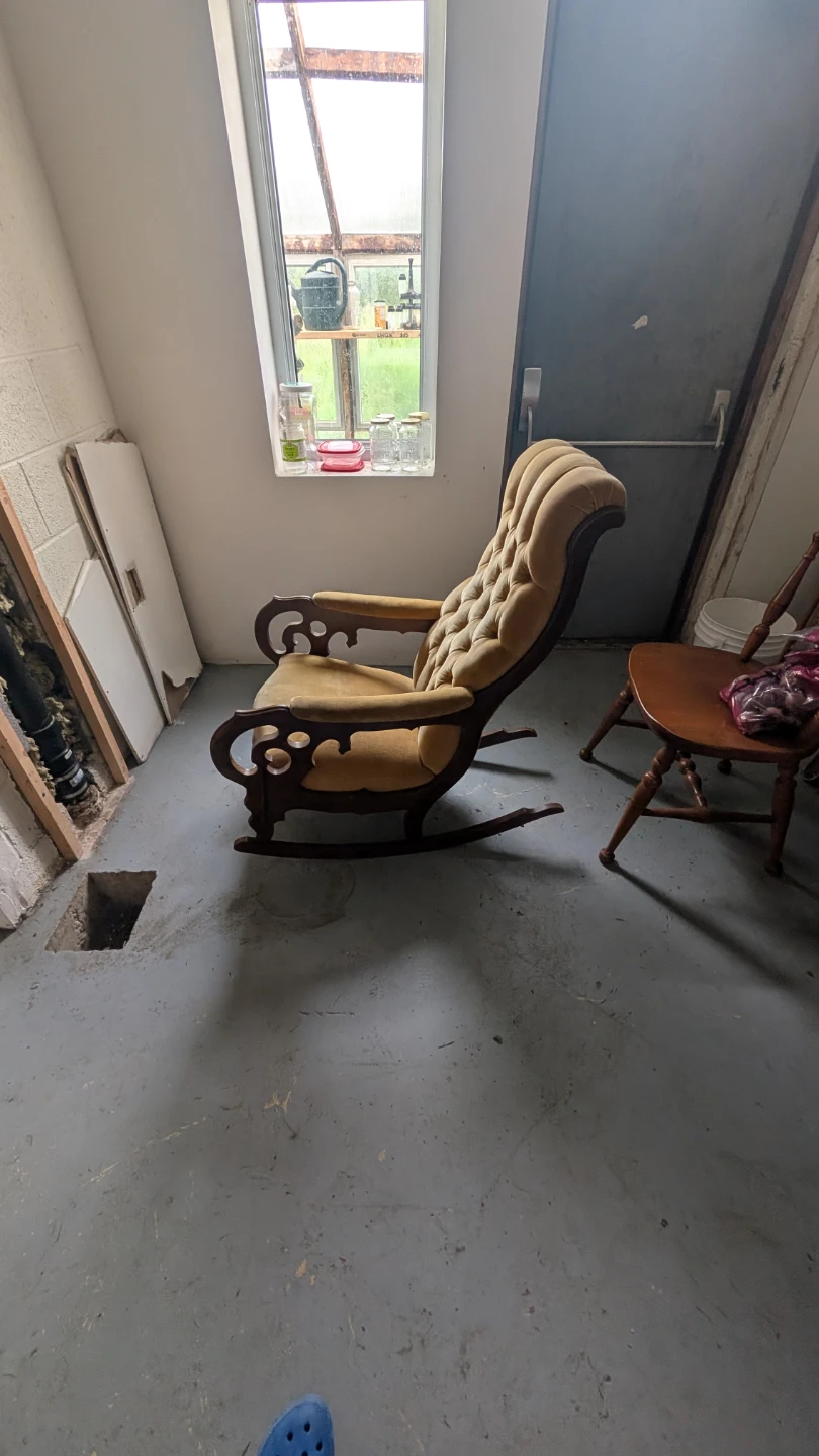 Vintage Tufted Upholstered Rocking Chair - photo 3
