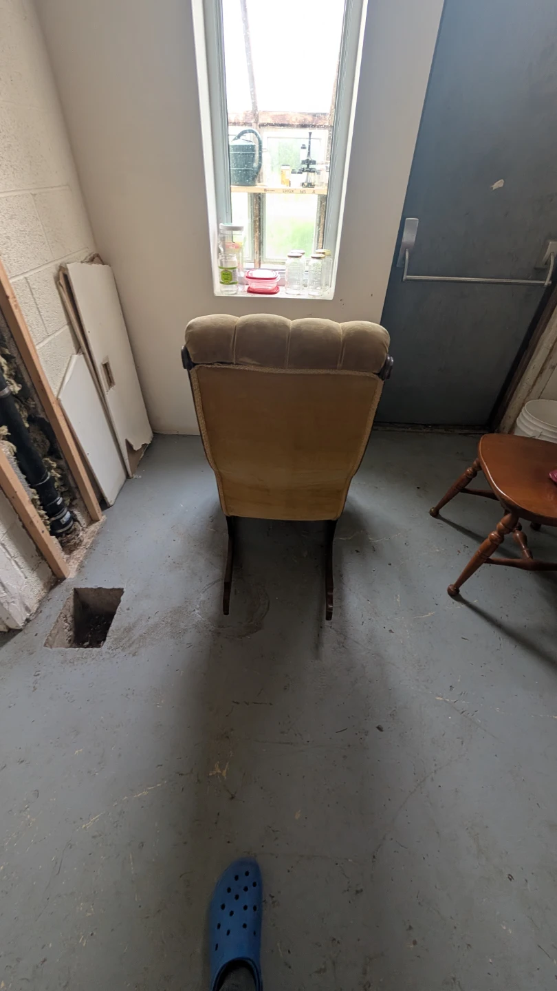 Vintage Tufted Upholstered Rocking Chair - photo 4
