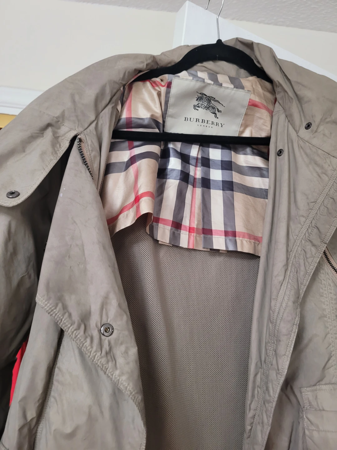 Burberry Trench Coat - photo 2