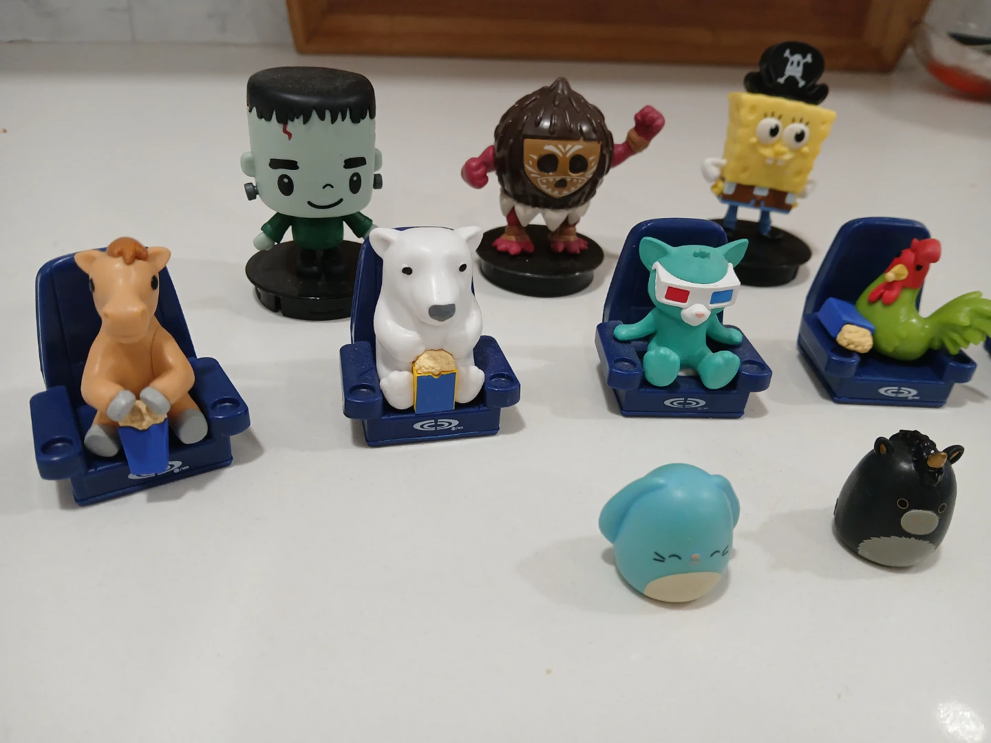 Cinaplex Cup Toppers And Toys Collection - photo 2