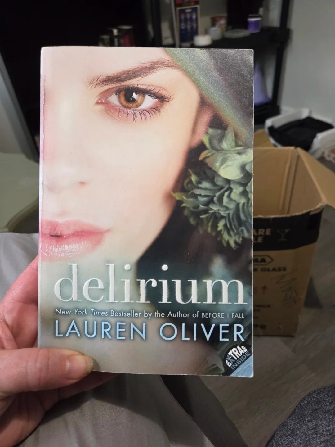 Delirium by Lauren Oliver - New York Times Bestseller - photo 2