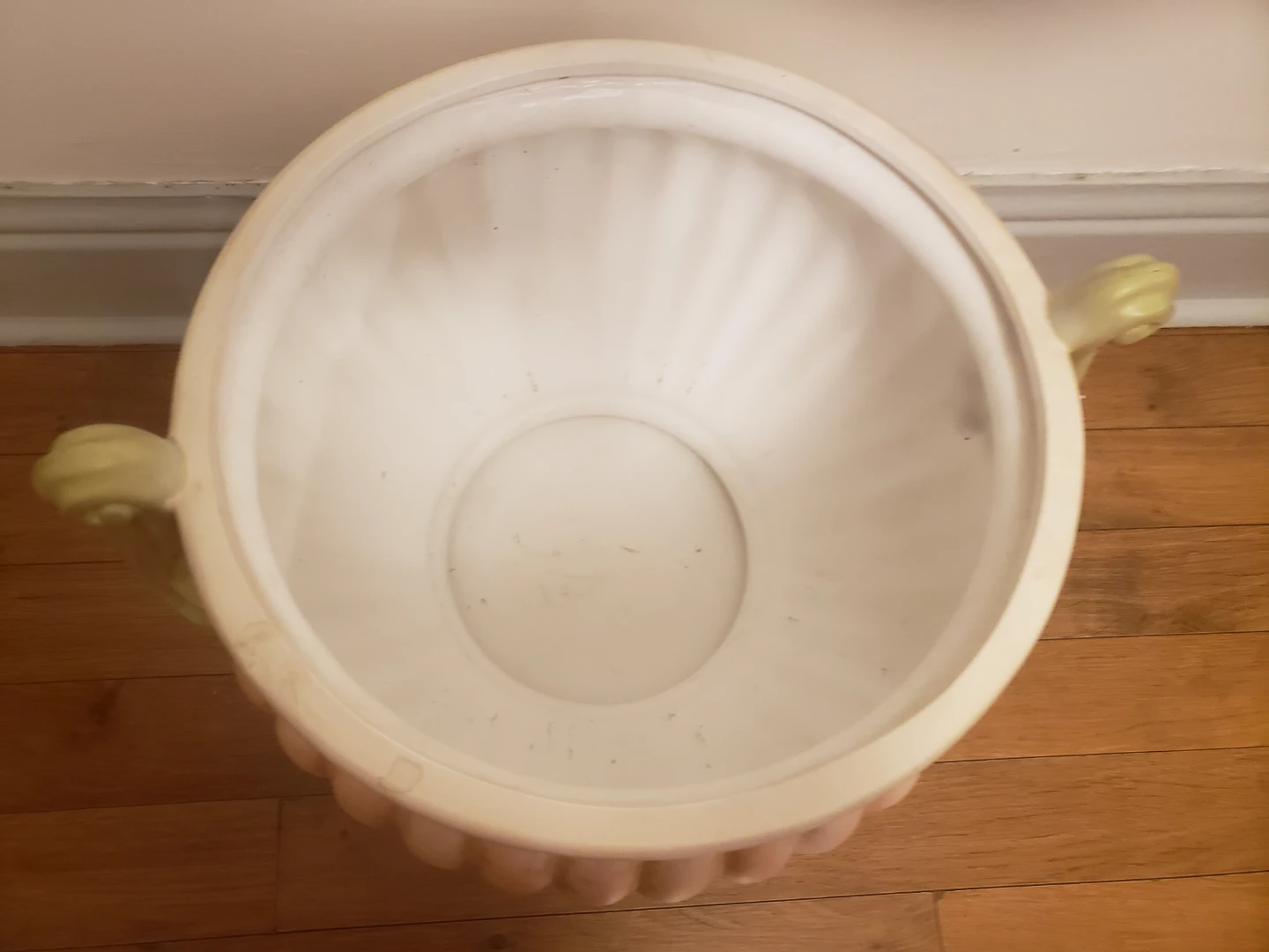 Big clay flower pot 14 inch tall - photo 3