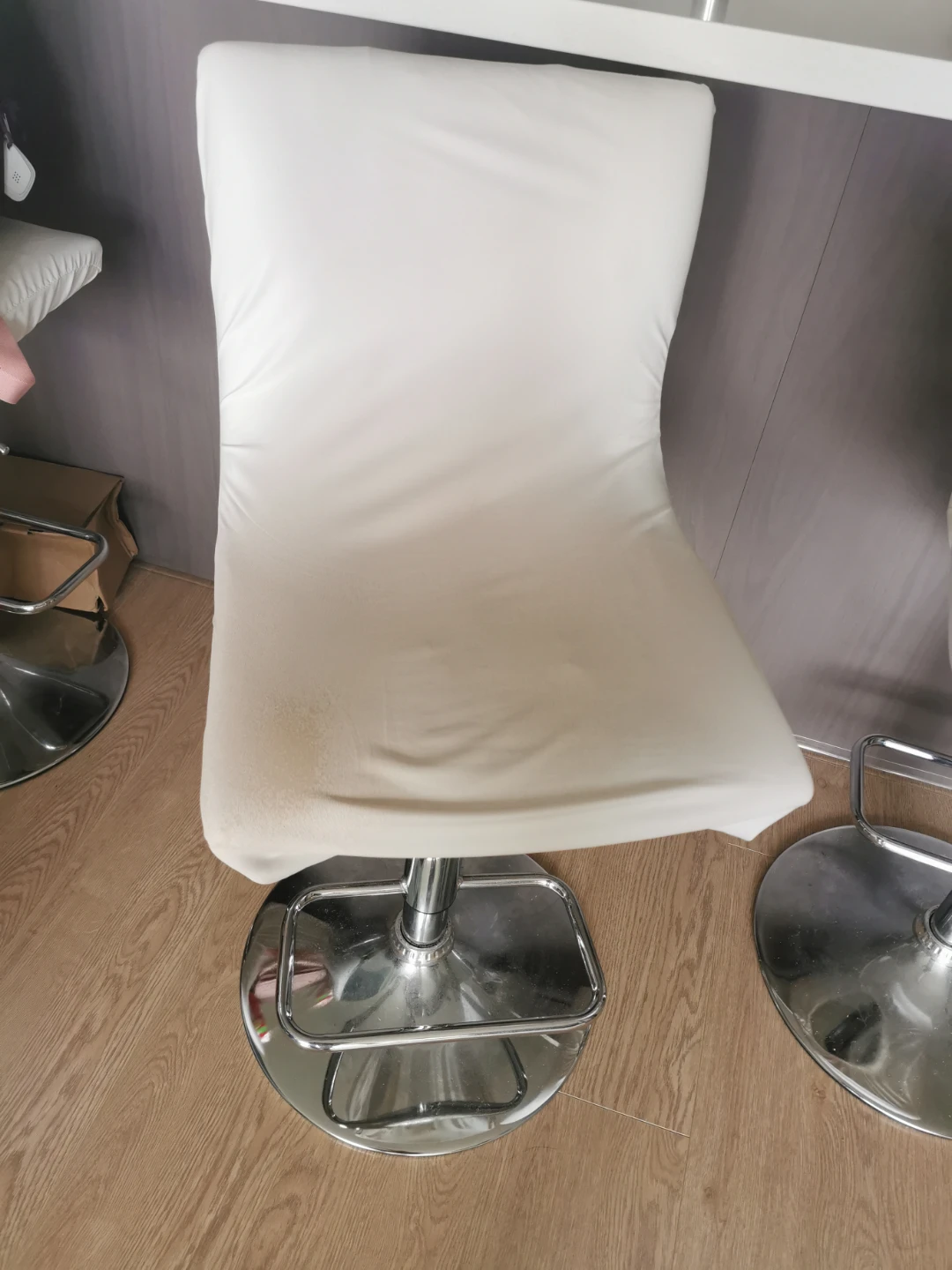 FREE - Set of 2 White Kitchen Bar Stools - photo 2