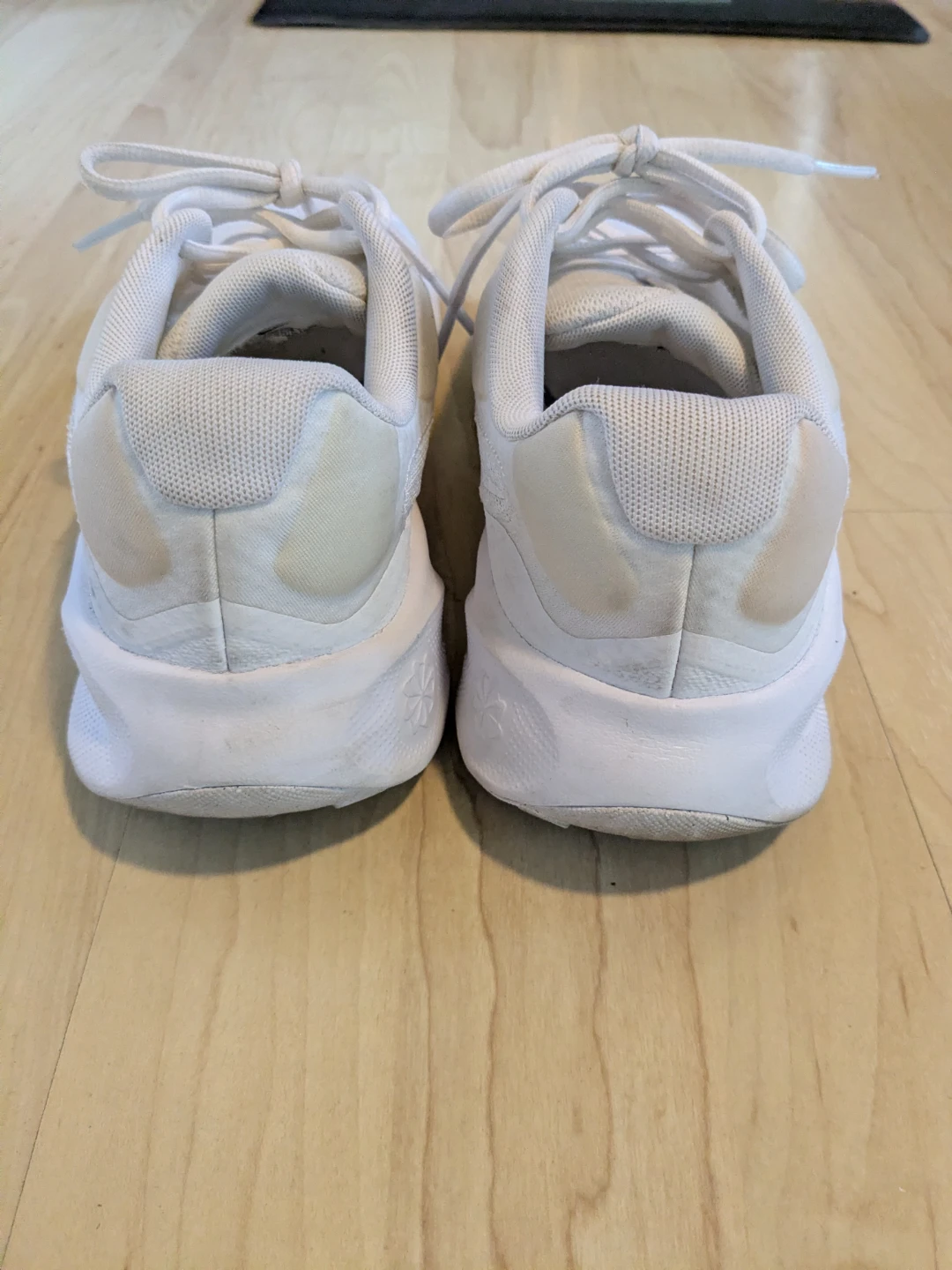Nike Downshifter 12 Running Shoes Triple White Pure Platinum - photo 2