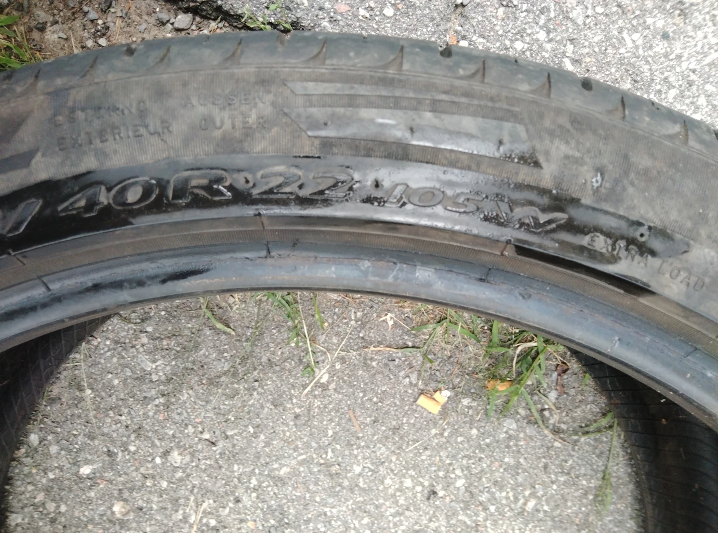P265/40R22 Tire - photo 3