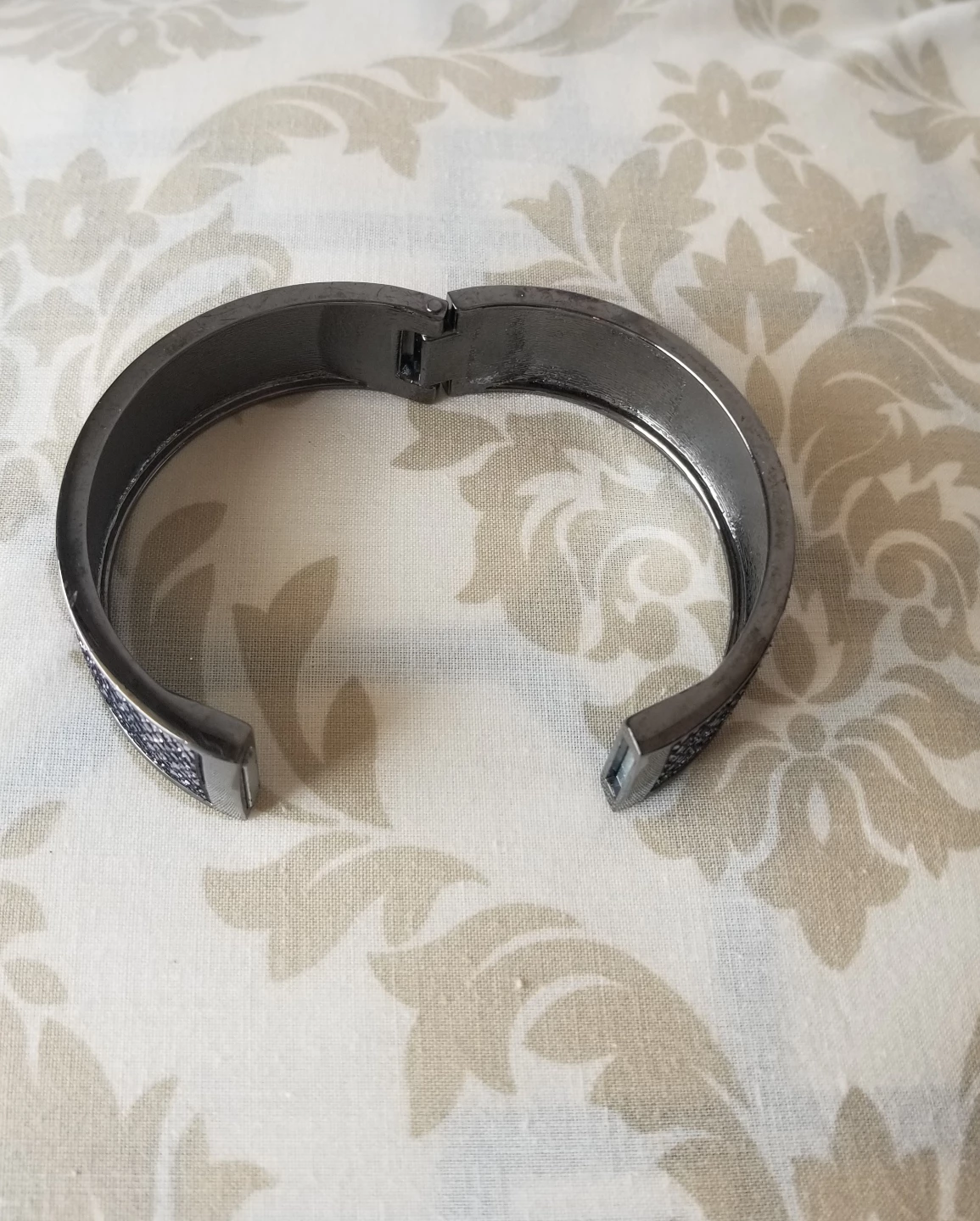 Sparkly Bangle Bracelet - photo 4