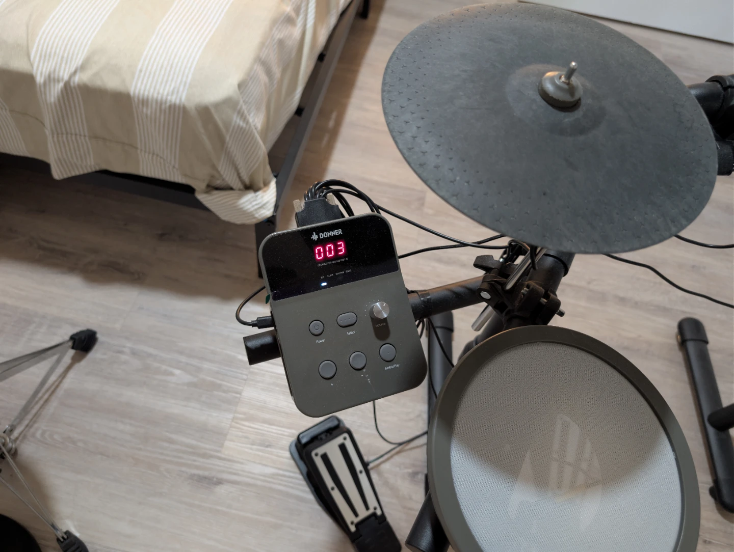 Electronic drums for kids/beginners - photo 2