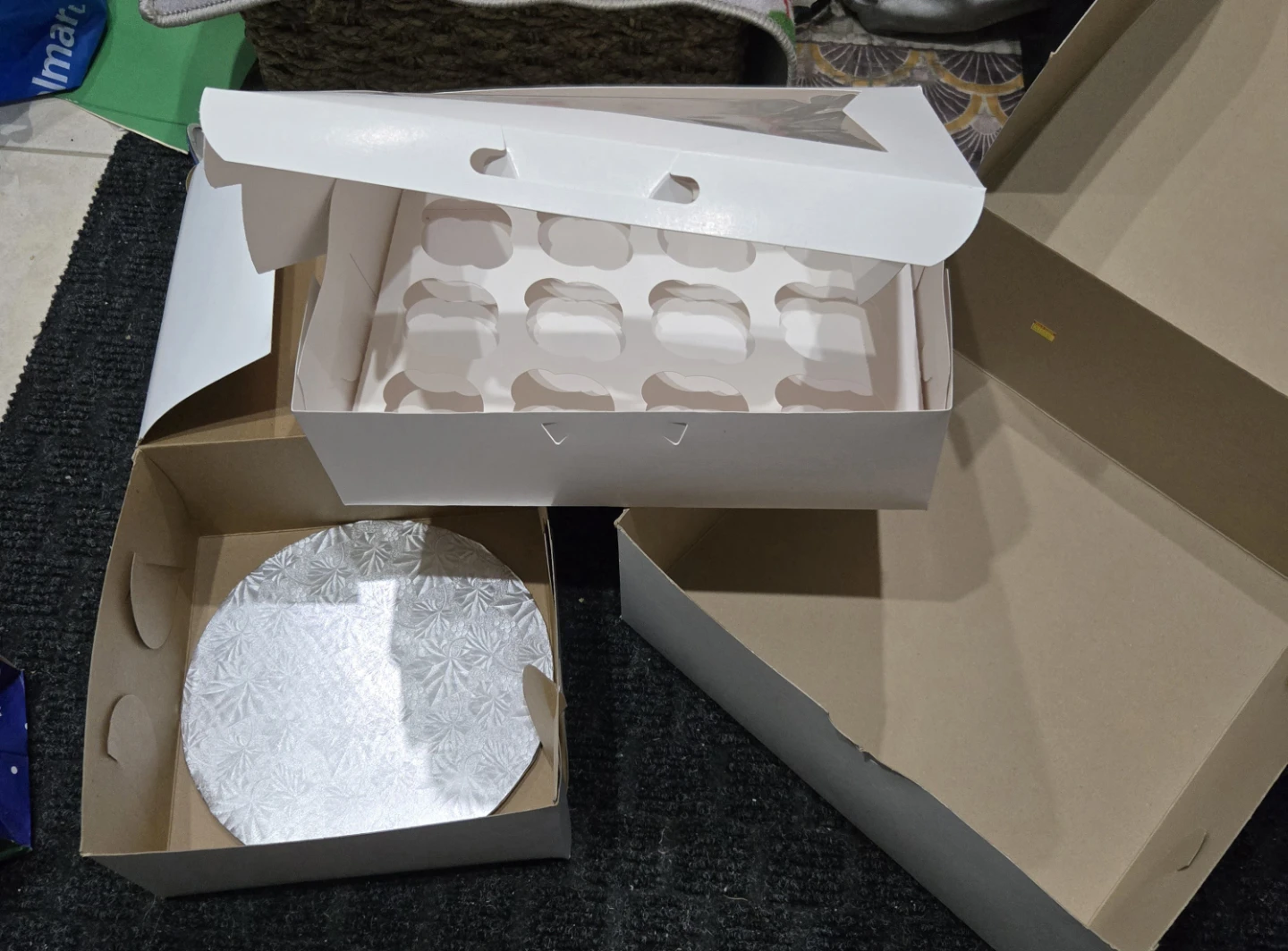Four Cupcake Boxes and Cake Board - photo 2