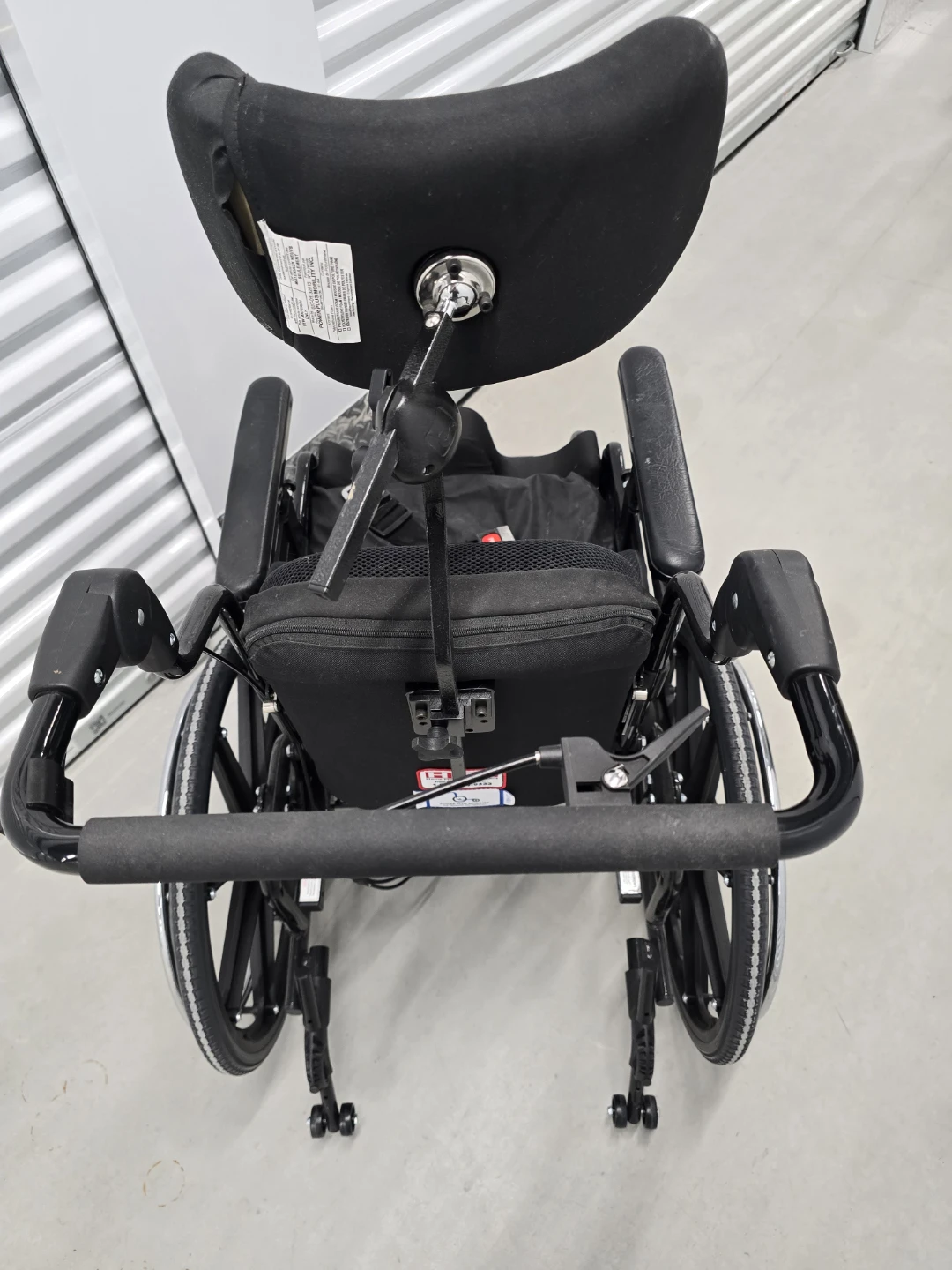 HME Medical Wheelchair with Headrest - photo 5