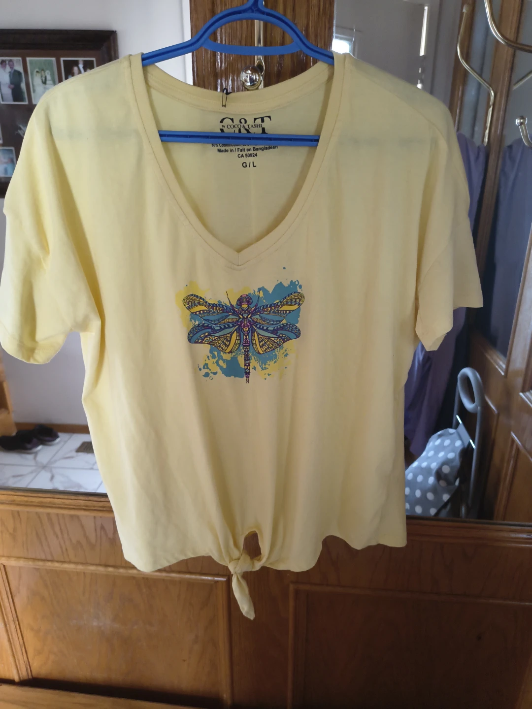 Yellow Dragonfly V-Neck T-Shirt - Size L/G
