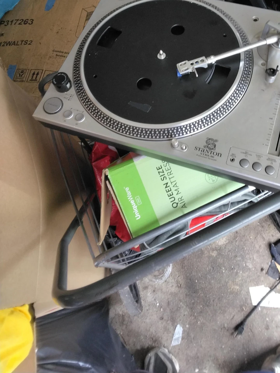 Stanton STR8-80 Professional Turntable