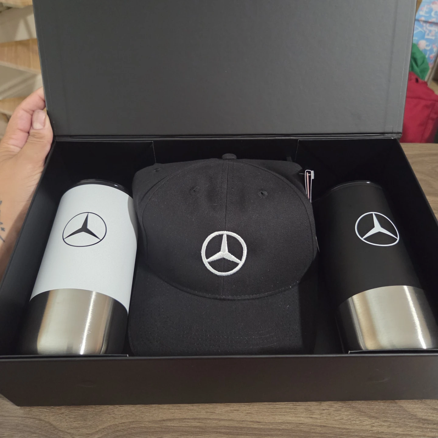 Mercedes-Benz Gift Set: Baseball Cap & Tumblers