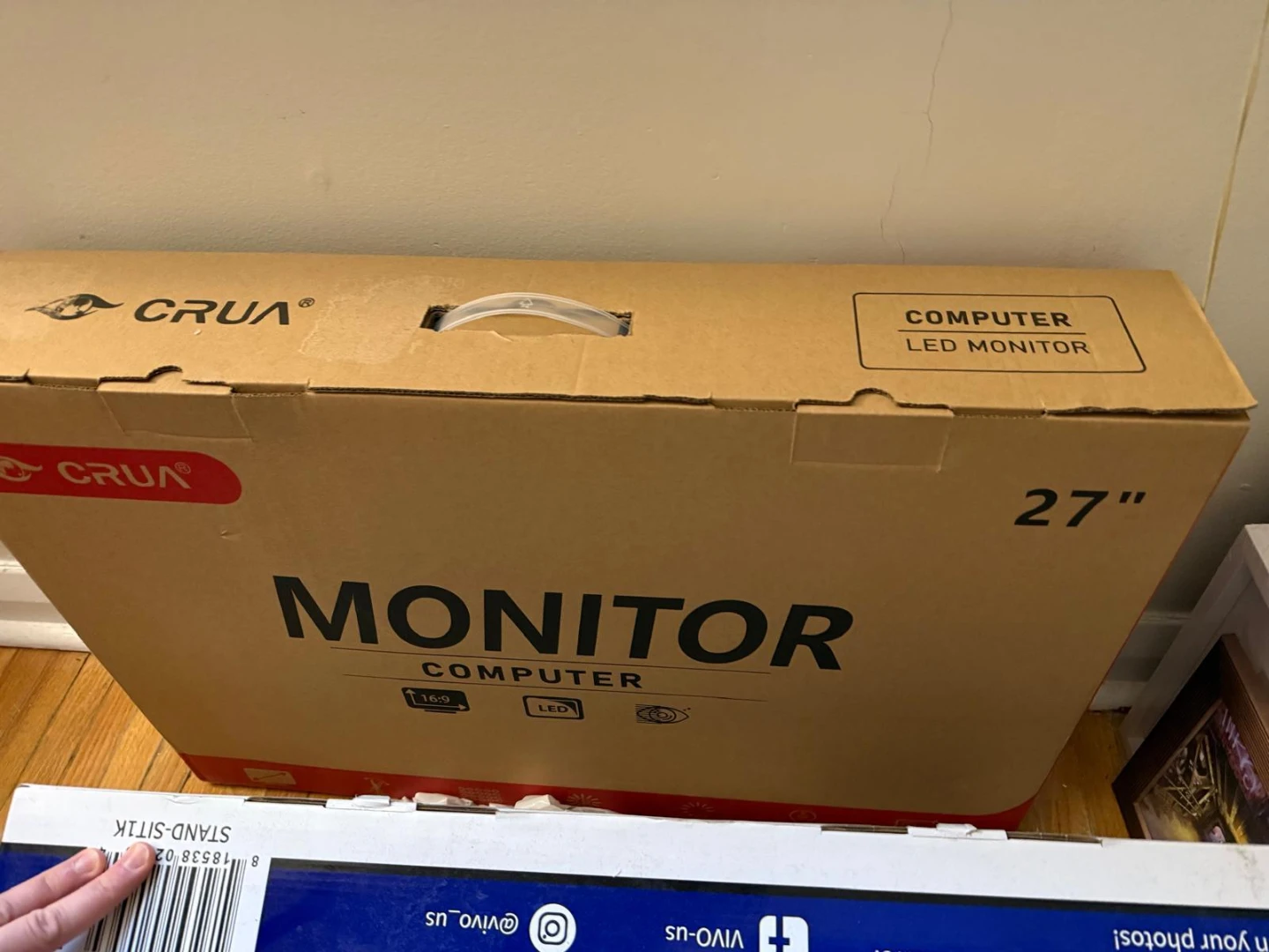 UNOPENED BNIB CRUA 27" Curved LED Monitor CR270QA - photo 2