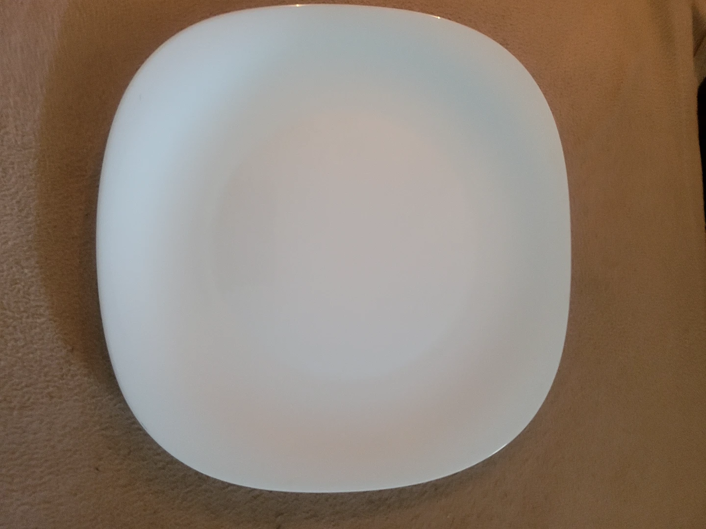 White Square Plate♻️ freecycle
