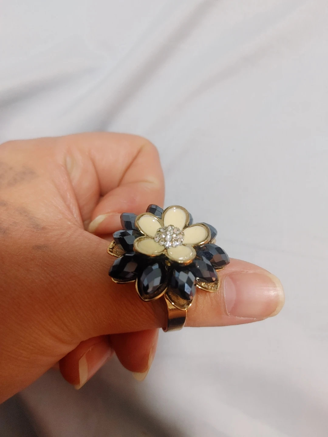 Flower Ring with Black and Cream Accents - photo 3