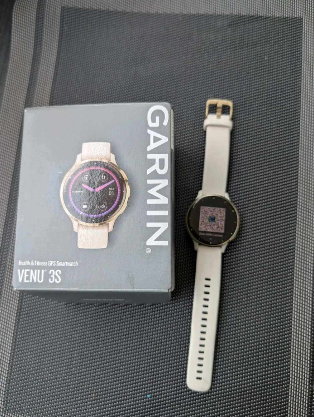 Garmin Venu 3S Health & Fitness GPS Smartwatch (Ivory)