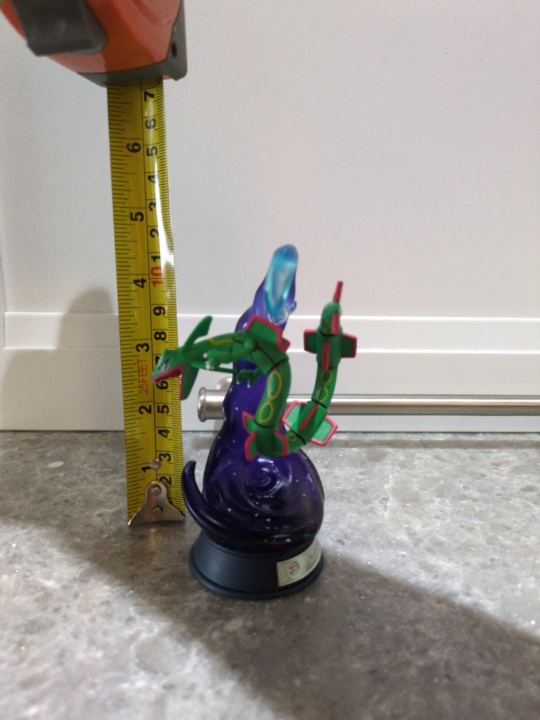 Rayquaza Pokémon Figure