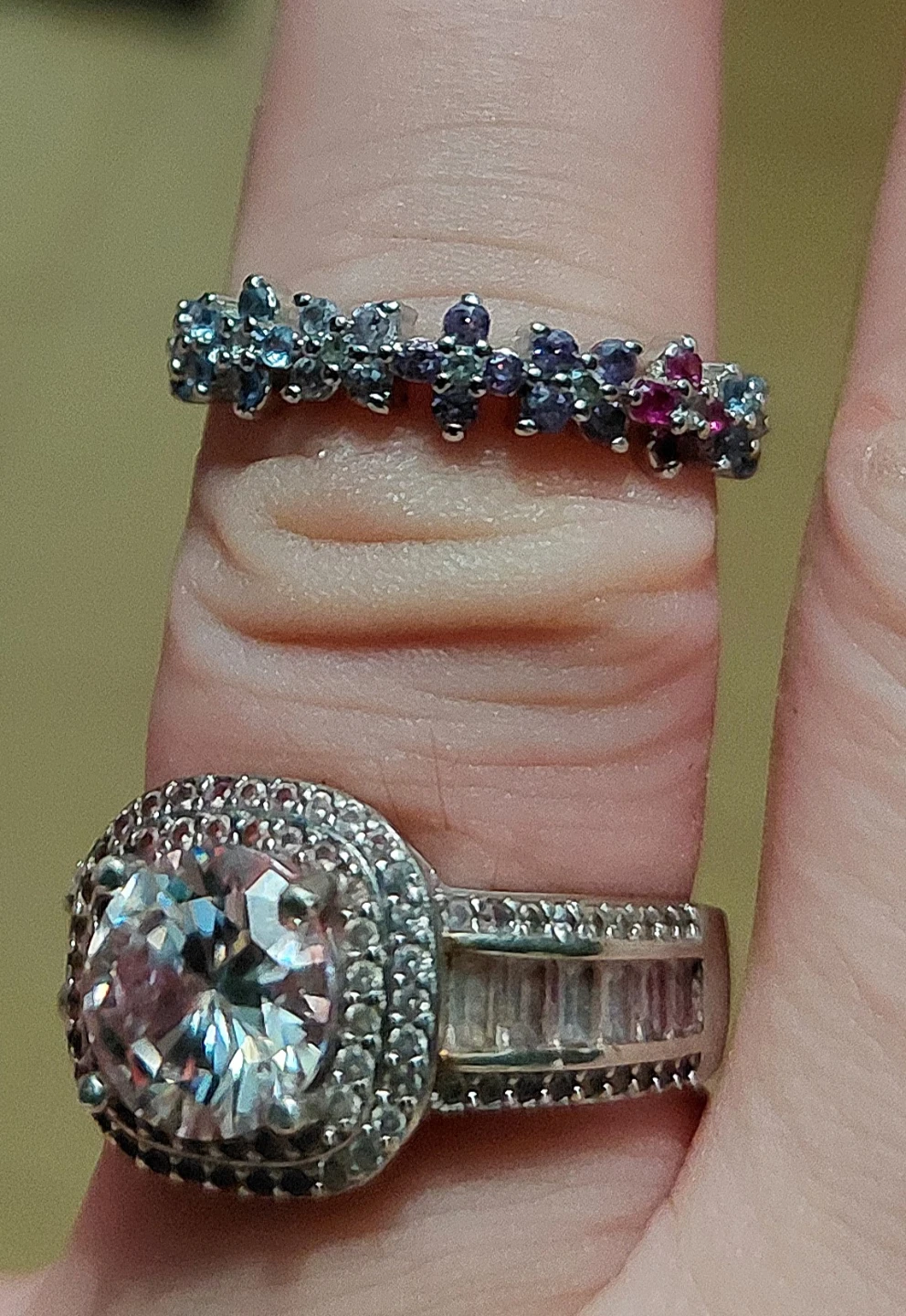 Stackable Gemstone Flower Ring - photo 2