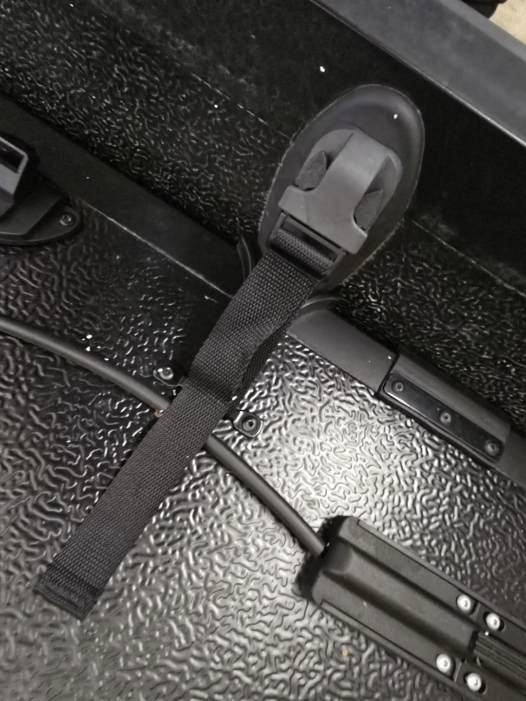 Tri-Fold F150 Tonneau Cover - photo 4