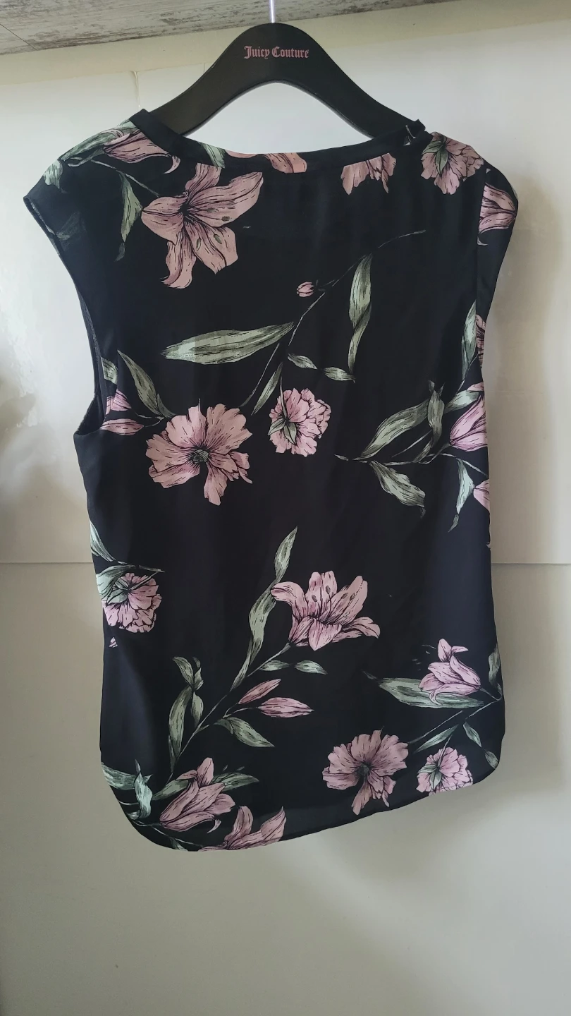 RW&CO. Floral Sleeveless Top - S - photo 3