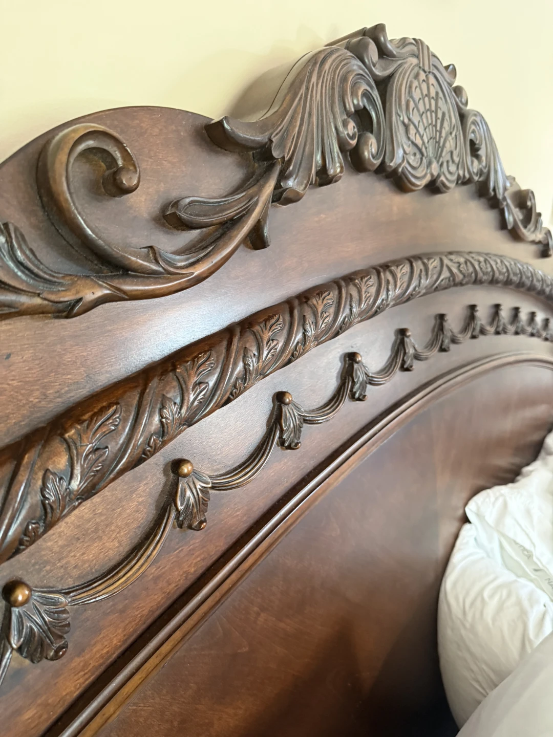 King Size Ornate Wood Bed Frame - photo 2